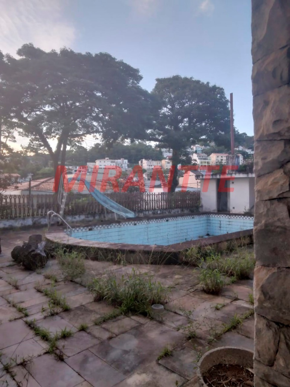 Sobrado de 500m² com 5 quartos em Jardim Bibi