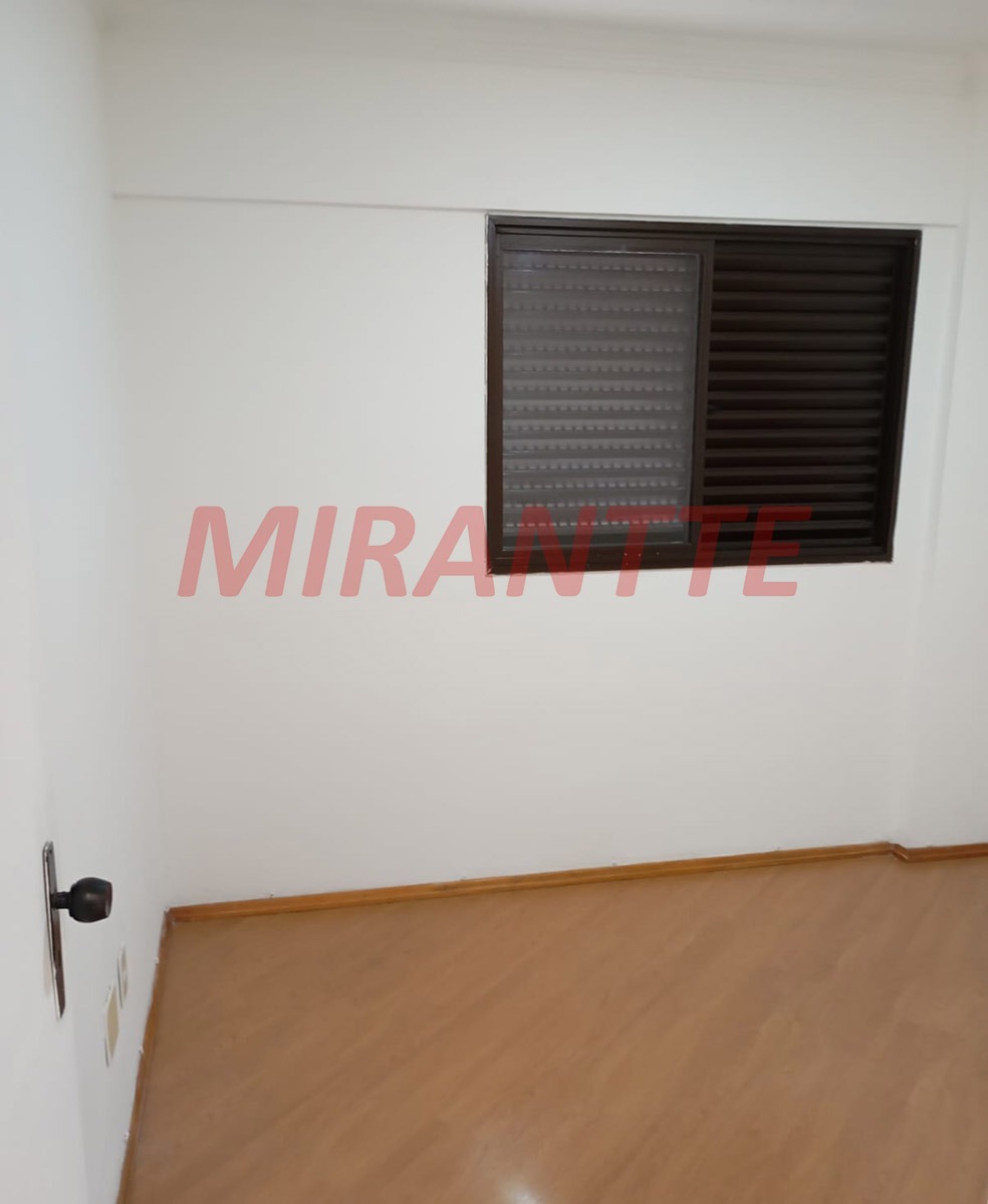 Apartamento com 2 quartos em Vila Mazzei