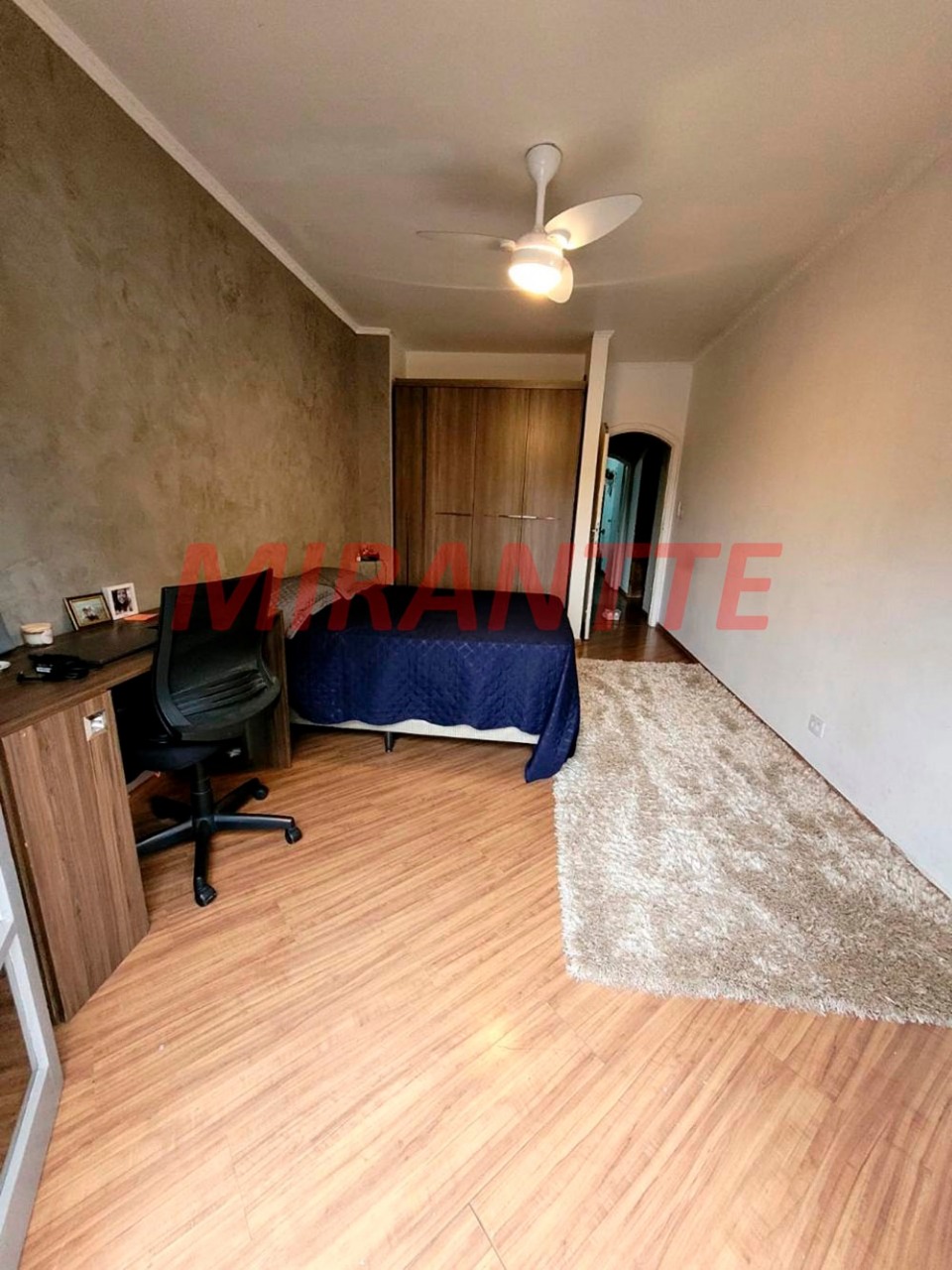 Sobrado de 259m² com 4 quartos em Jardim Guapíra