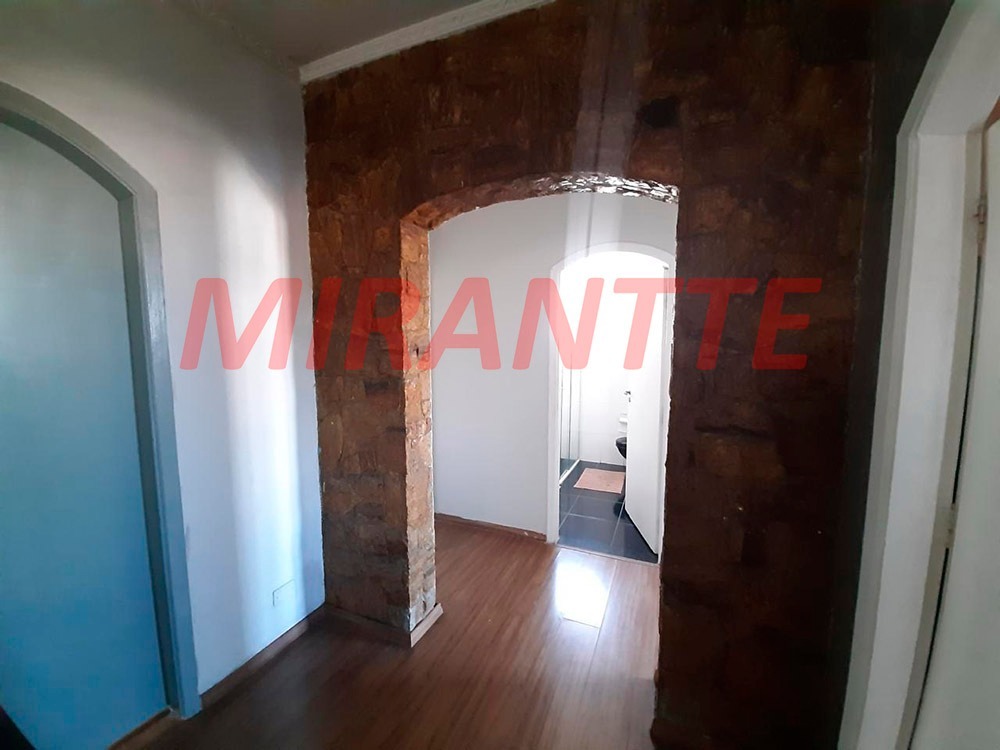 Sobrado de 259m² com 4 quartos em Jardim Guapíra