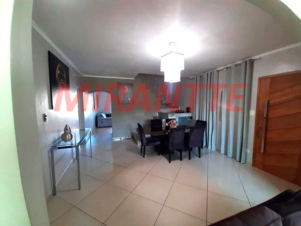 Sobrado de 259m² com 4 quartos em Jardim Guapíra