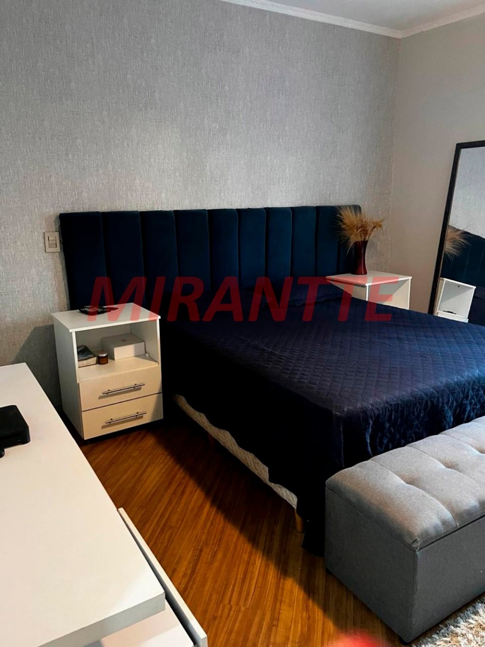 Sobrado de 259m² com 4 quartos em Jardim Guapíra