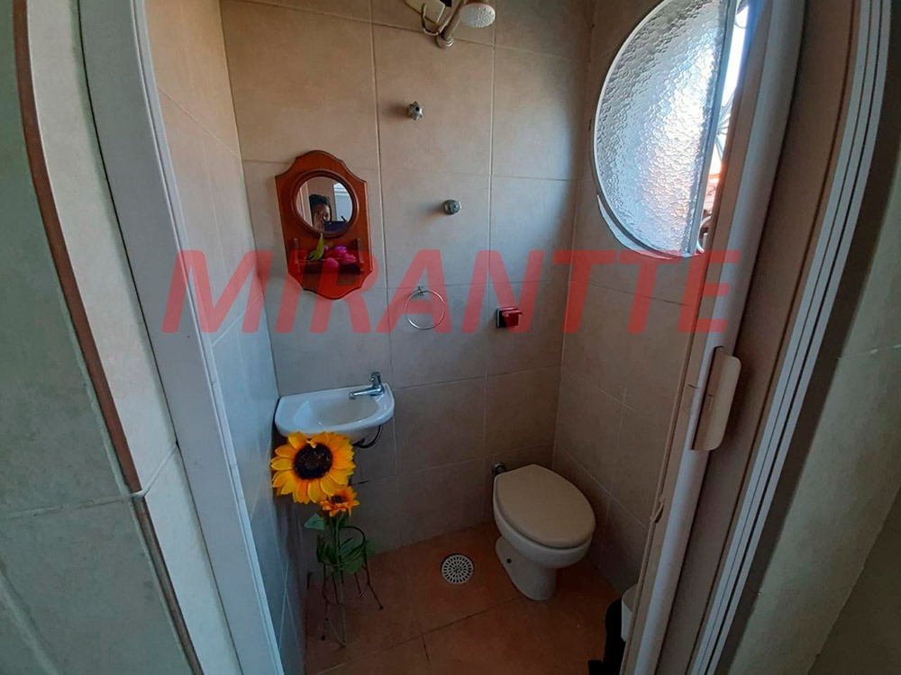 Sobrado de 259m² com 4 quartos em Jardim Guapíra
