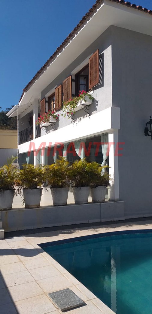 Sobrado de 500m² com 5 quartos em Jardim Bibi