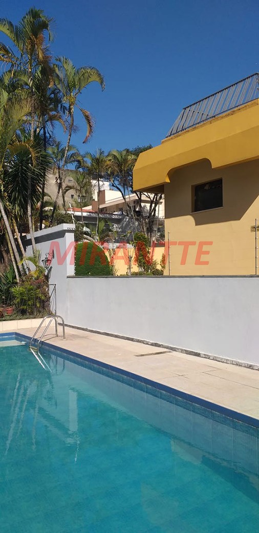 Sobrado de 500m² com 5 quartos em Jardim Bibi