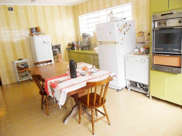 Sobrado de 264m² com 3 quartos em Santana