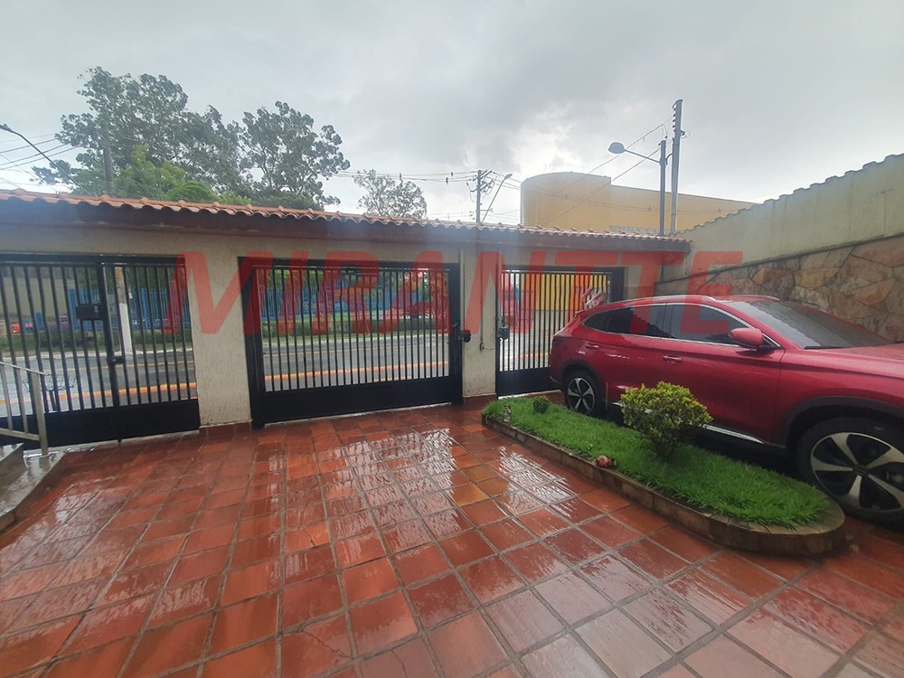 Sobrado de 221m² com 3 quartos em Vila Nova Parada