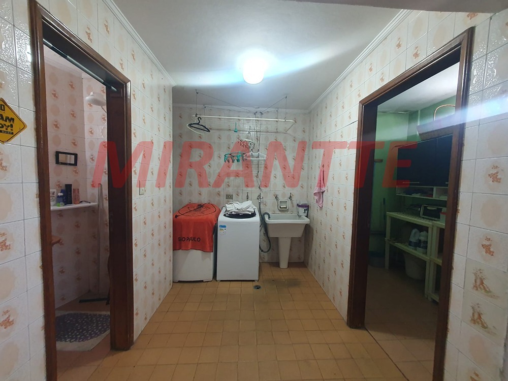 Sobrado de 221m² com 3 quartos em Vila Nova Parada