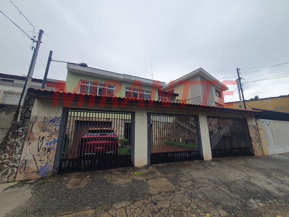 Sobrado de 221m² com 3 quartos em Vila Nova Parada