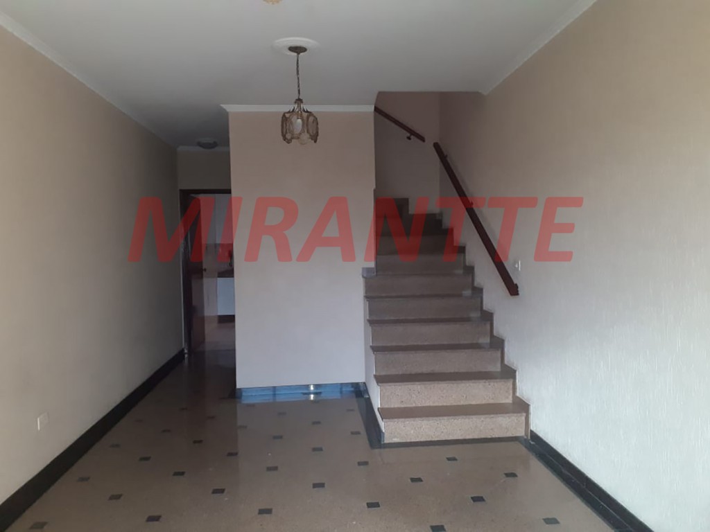 Sobrado de 138m² com 3 quartos em Vila Mazzei