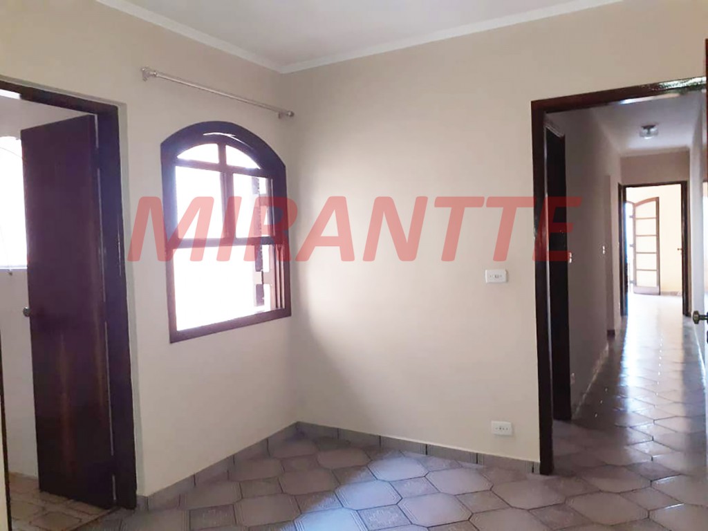Sobrado de 138m² com 3 quartos em Vila Mazzei