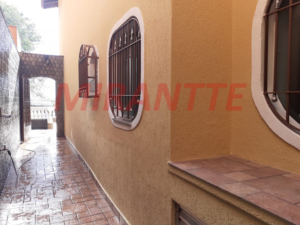 Sobrado de 138m² com 3 quartos em Vila Mazzei
