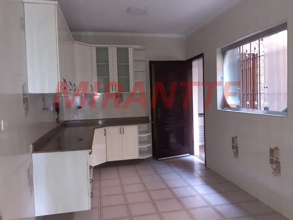 Sobrado de 138m² com 3 quartos em Vila Mazzei