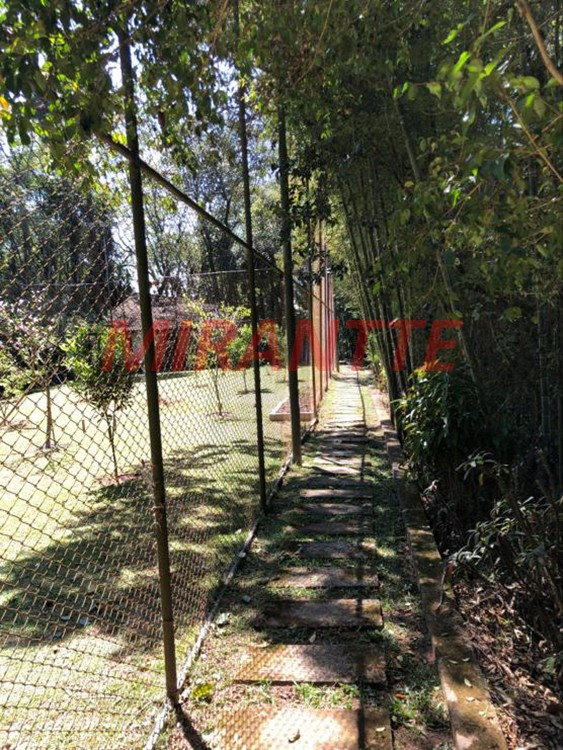 Sobrado de 980m² com 3 quartos em Serra Da Cantareira