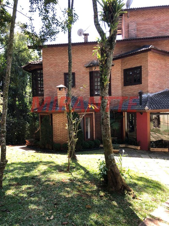 Sobrado de 980m² com 3 quartos em Serra Da Cantareira