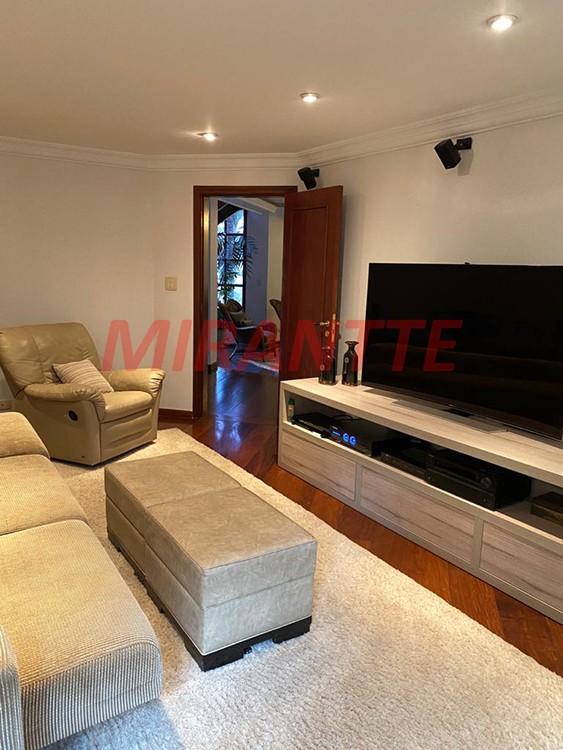 Sobrado de 980m² com 3 quartos em Serra Da Cantareira