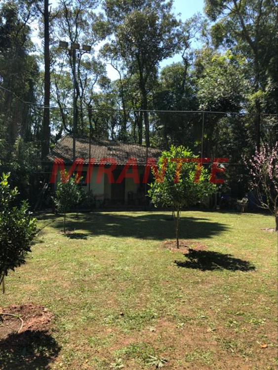 Sobrado de 980m² com 3 quartos em Serra Da Cantareira
