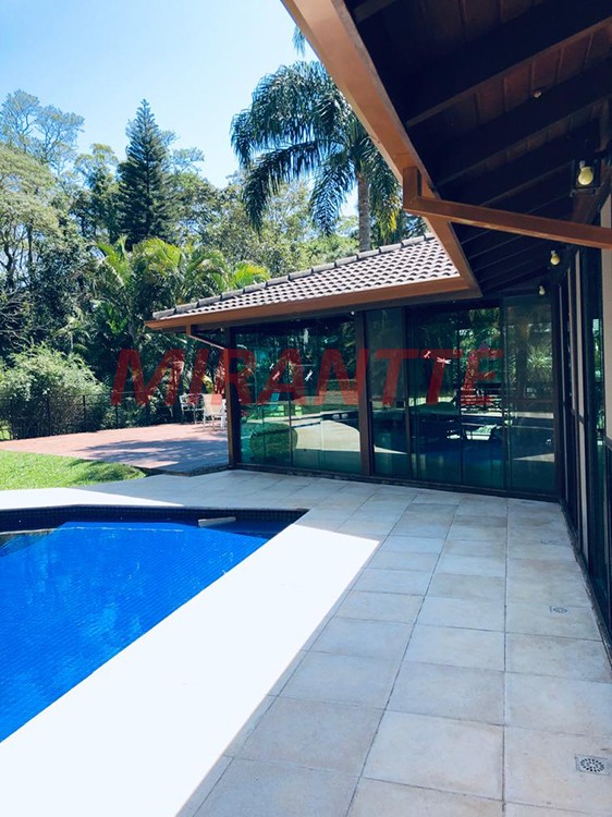 Sobrado de 980m² com 3 quartos em Serra Da Cantareira