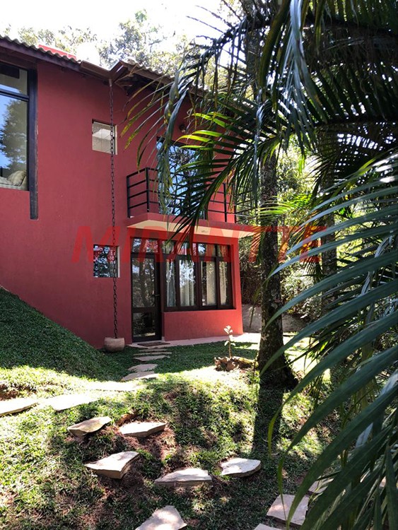 Sobrado de 980m² com 3 quartos em Serra Da Cantareira