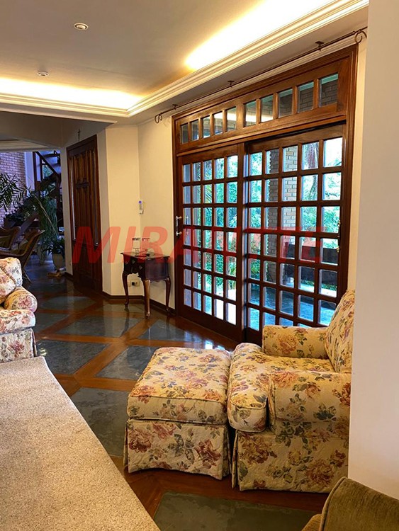 Sobrado de 980m² com 3 quartos em Serra Da Cantareira