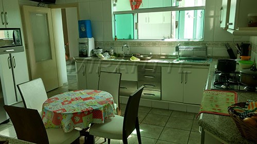 Casa terrea de 380m² com 4 quartos em Barro Branco