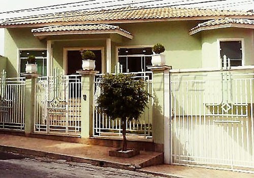 Casa terrea de 380m² com 4 quartos em Barro Branco
