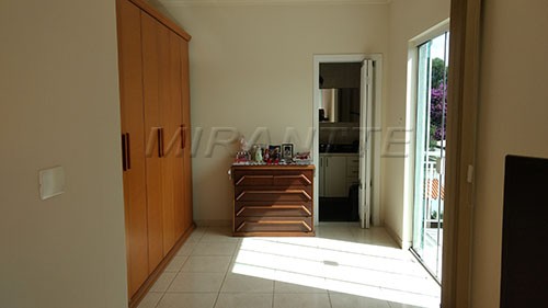 Casa terrea de 380m² com 4 quartos em Barro Branco