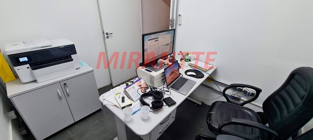 Sobrado de 300m² com 5 quartos em Santana