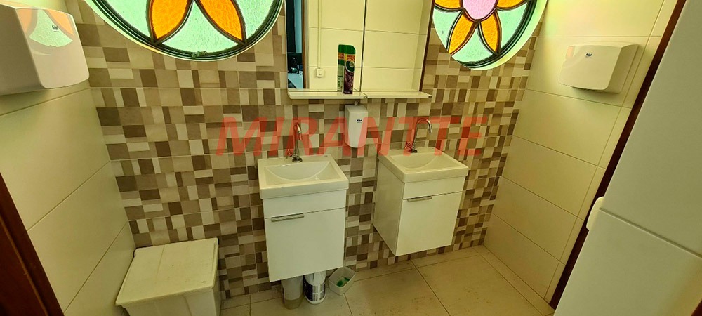 Sobrado de 300m² com 5 quartos em Santana