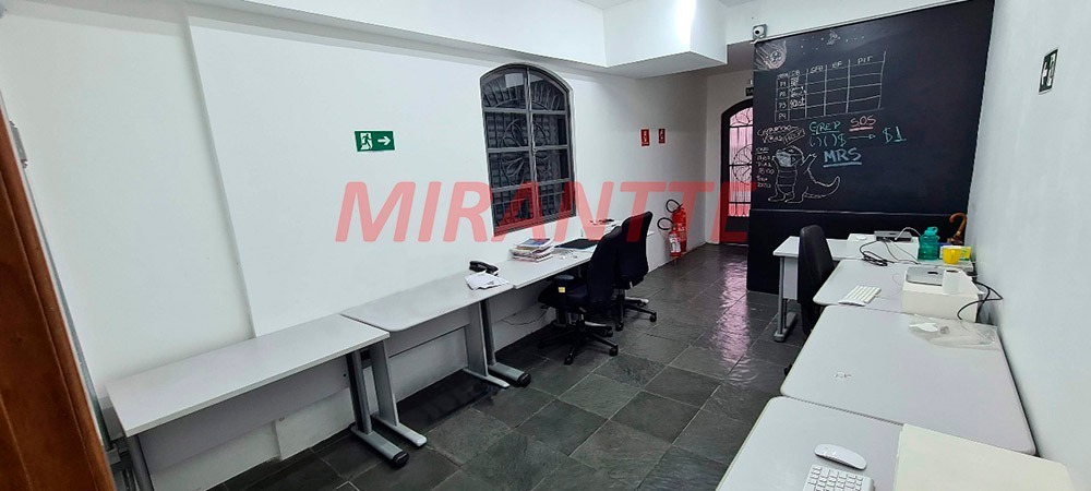 Sobrado de 300m² com 5 quartos em Santana