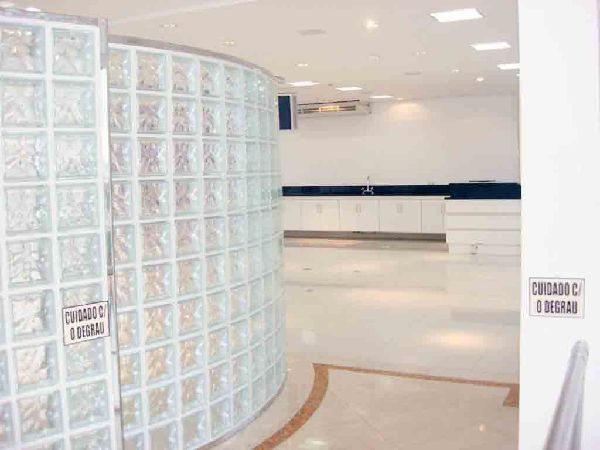 Comercial de 658m² em Jardim São Bento