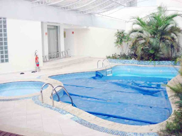 Comercial de 658m² em Jardim São Bento