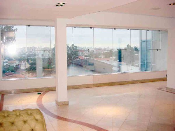 Comercial de 658m² em Jardim São Bento