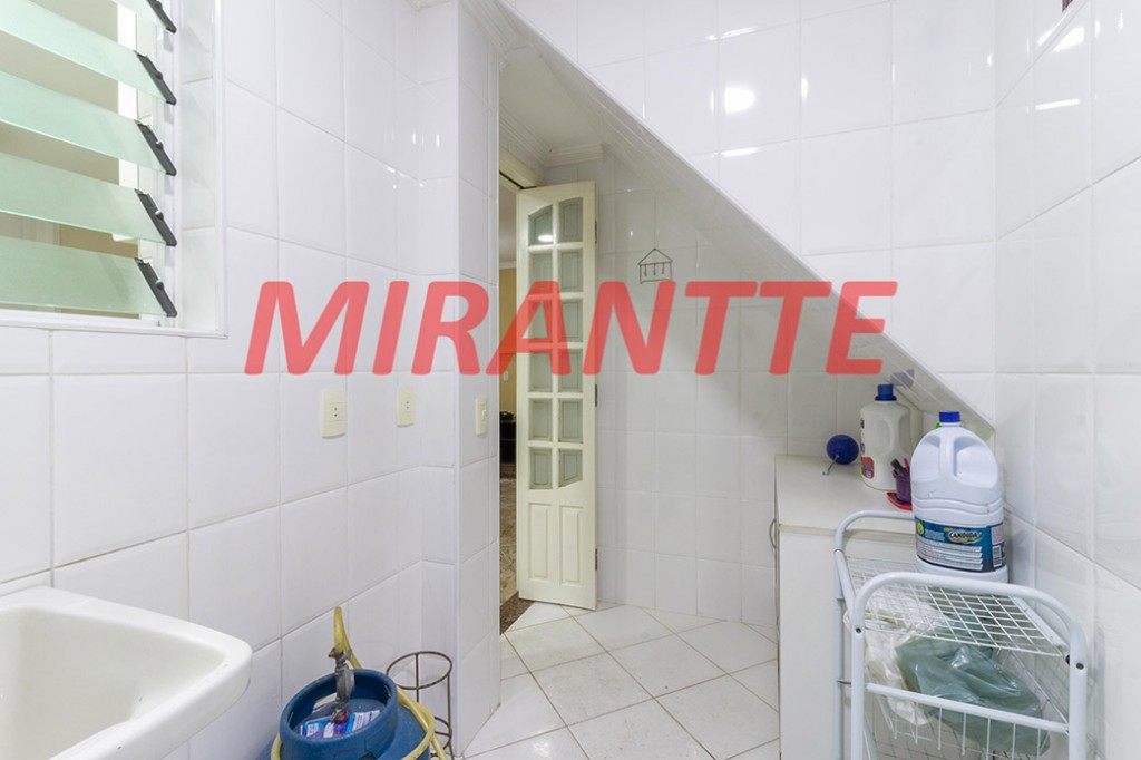 Comercial de 556m² em Santana