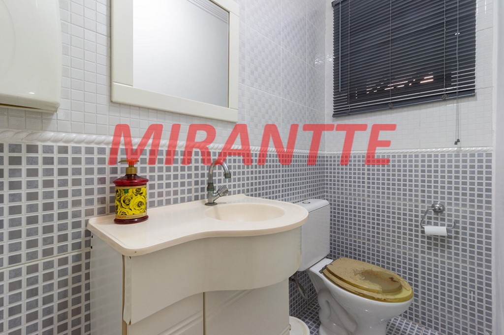 Comercial de 556m² em Santana
