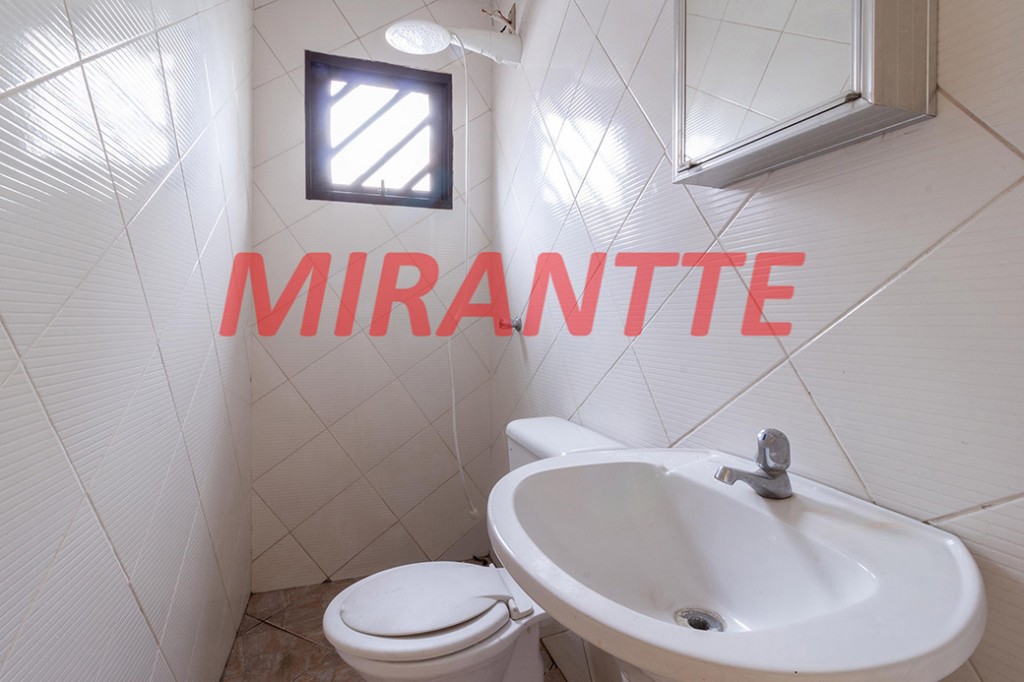 Comercial de 556m² em Santana