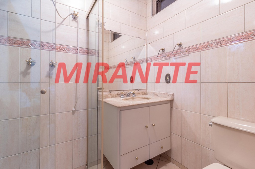 Comercial de 556m² em Santana