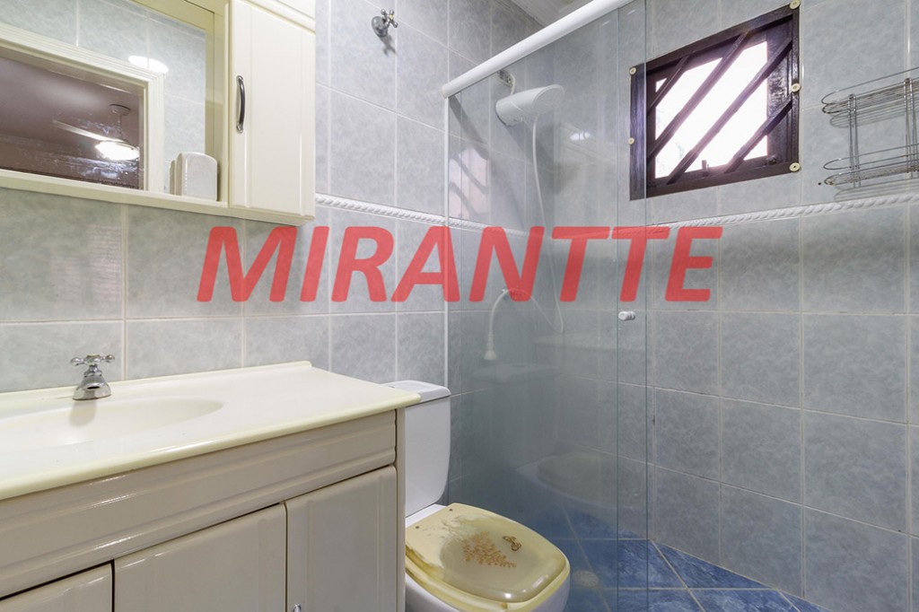 Comercial de 556m² em Santana