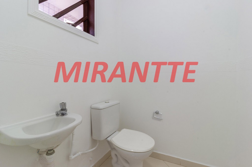Comercial de 556m² em Santana