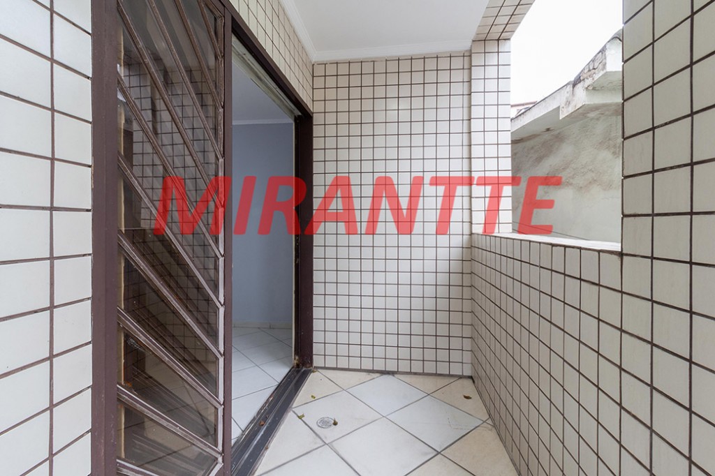 Comercial de 556m² em Santana