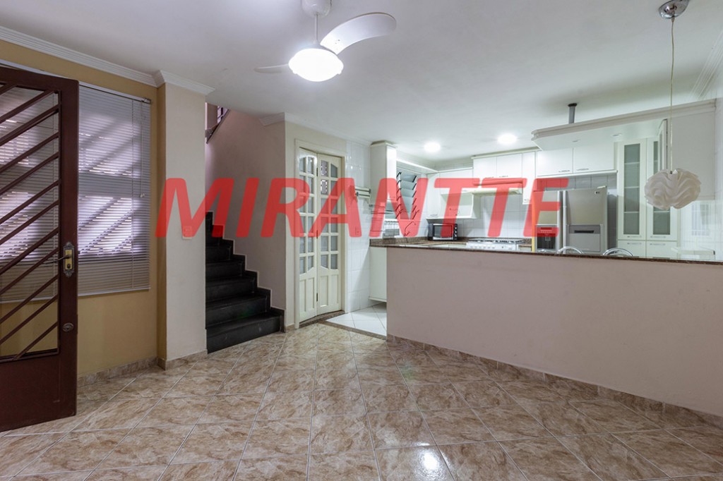 Comercial de 556m² em Santana