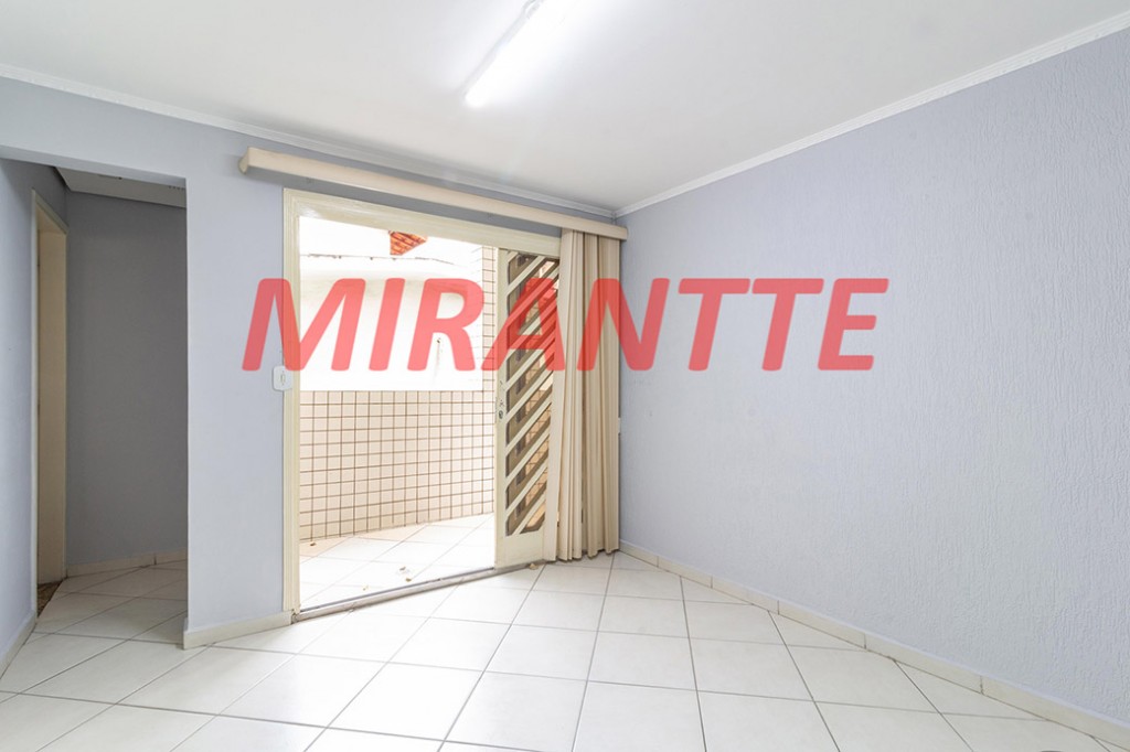 Comercial de 556m² em Santana