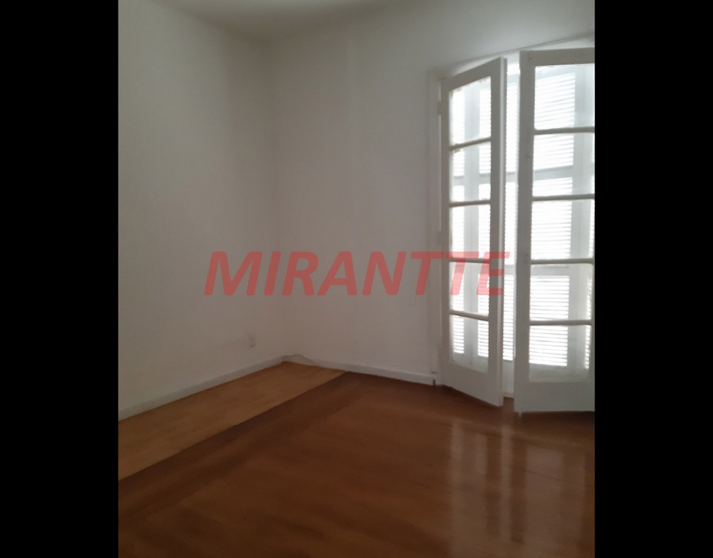 Conjunto comercial em Santana