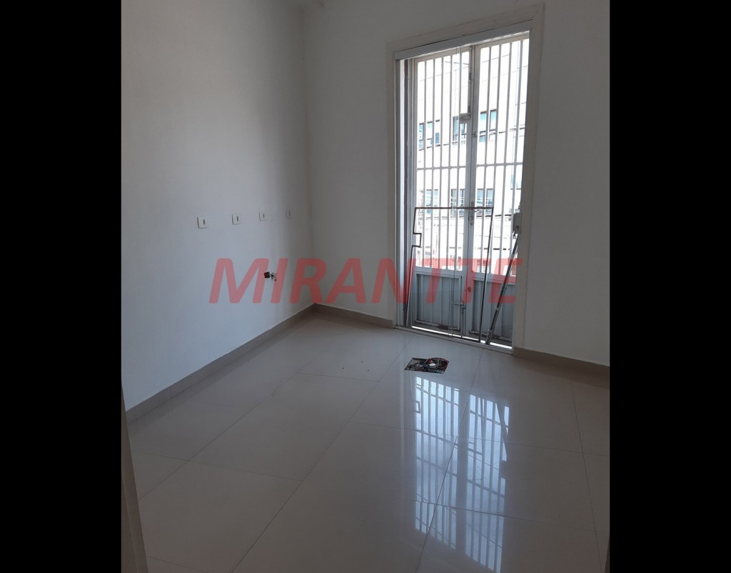Conjunto comercial em Santana