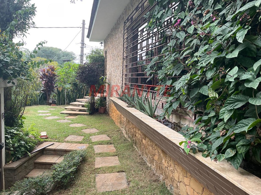 Casa terrea de 470m² com 3 quartos em Jardim Floresta