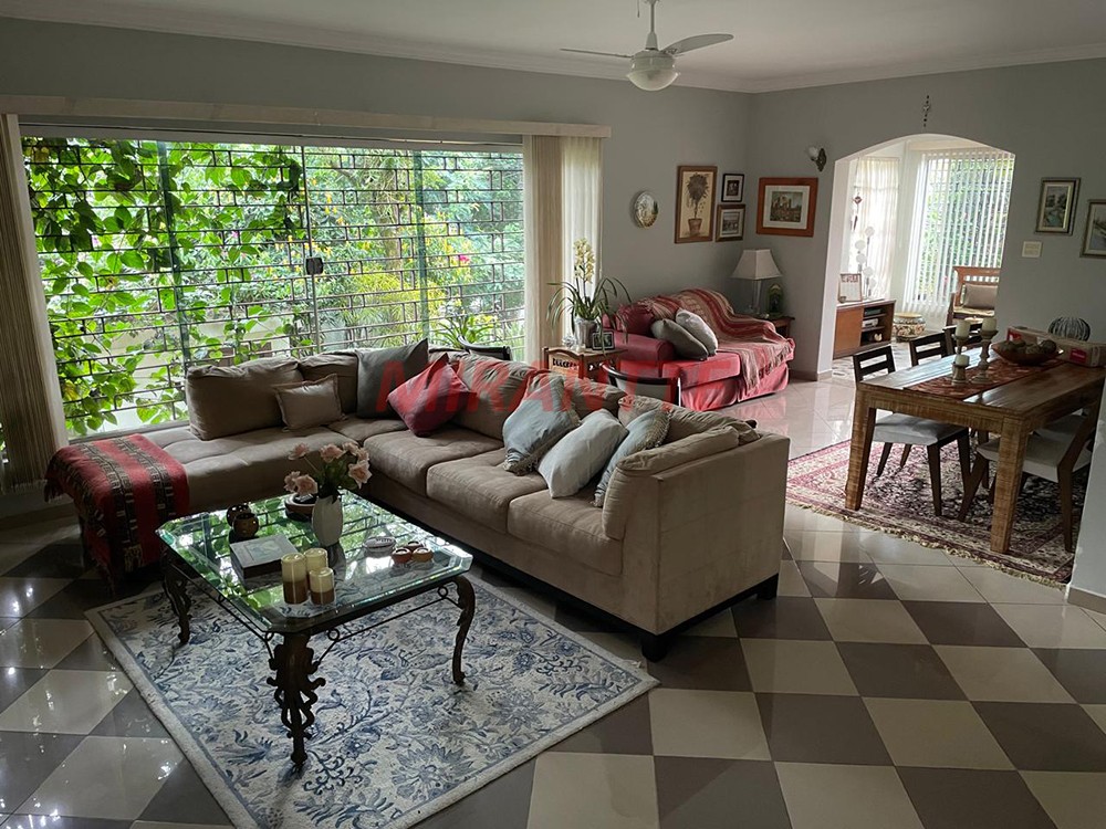 Casa terrea de 470m² com 3 quartos em Jardim Floresta