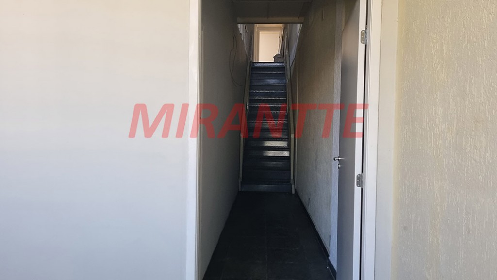 Comercial de 330m² em Casa Verde Média
