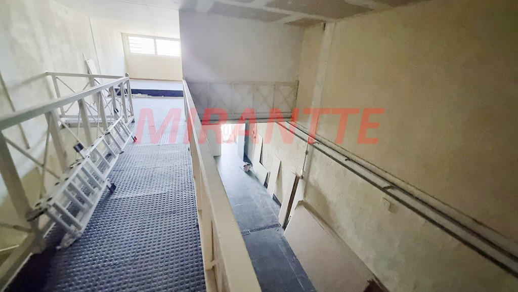 Comercial de 330m² em Casa Verde Média