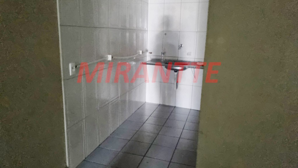 Comercial de 330m² em Casa Verde Média