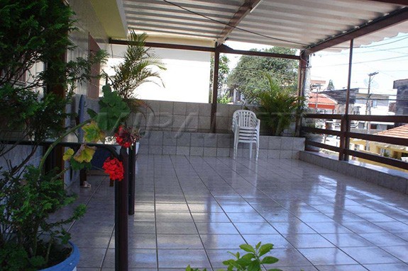 Sobrado de 650m² com 4 quartos em Vila Amalia